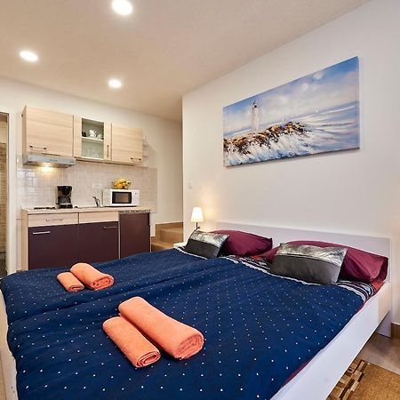 Studio Apartment Bascan Trogir Eksteriør bilde